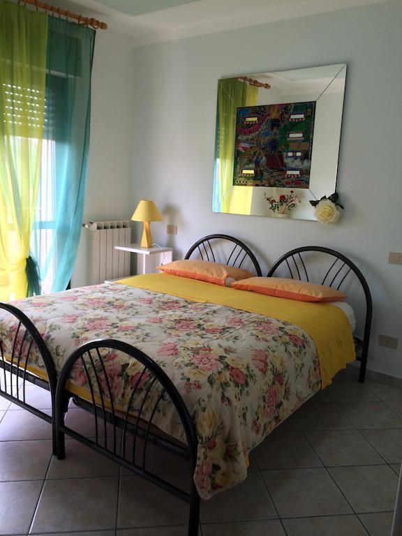 B&B Mirella Citta Sant'Angelo Pokój zdjęcie