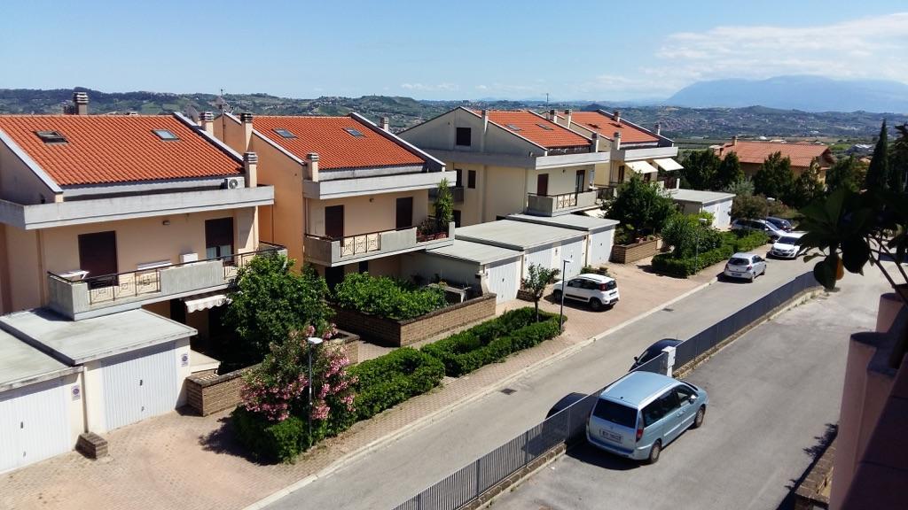 B&B Mirella Citta Sant'Angelo Zewnętrze zdjęcie